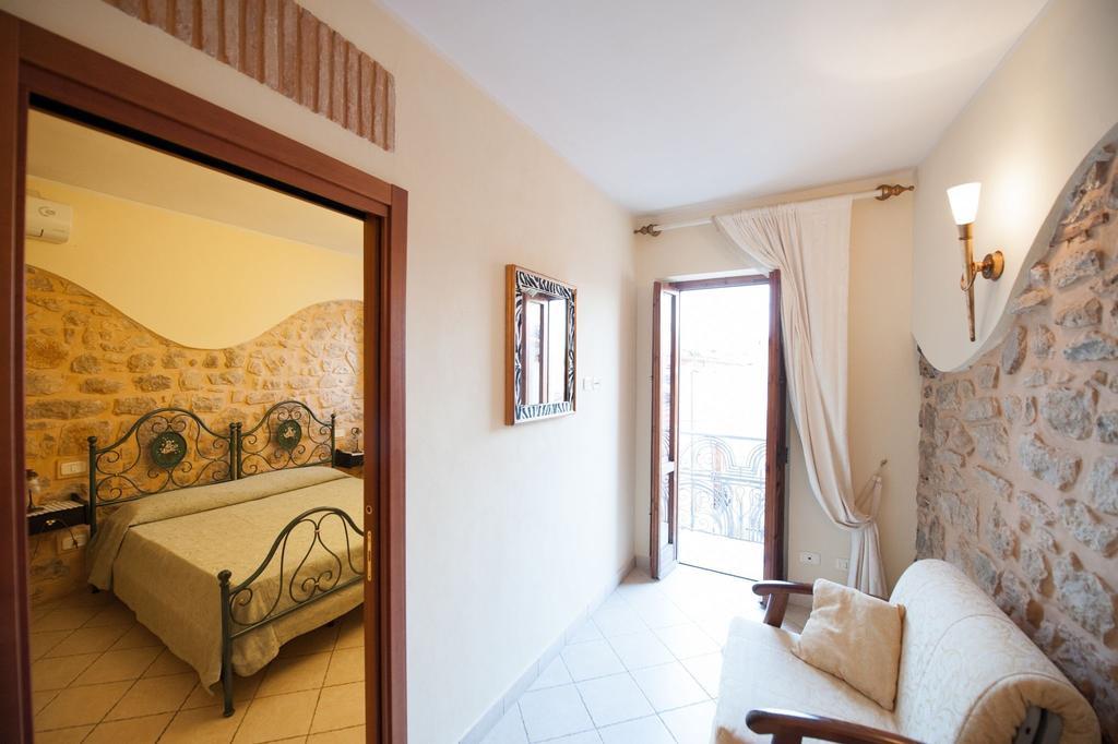 Bed And Breakfast Mblo Фонди Екстериор снимка